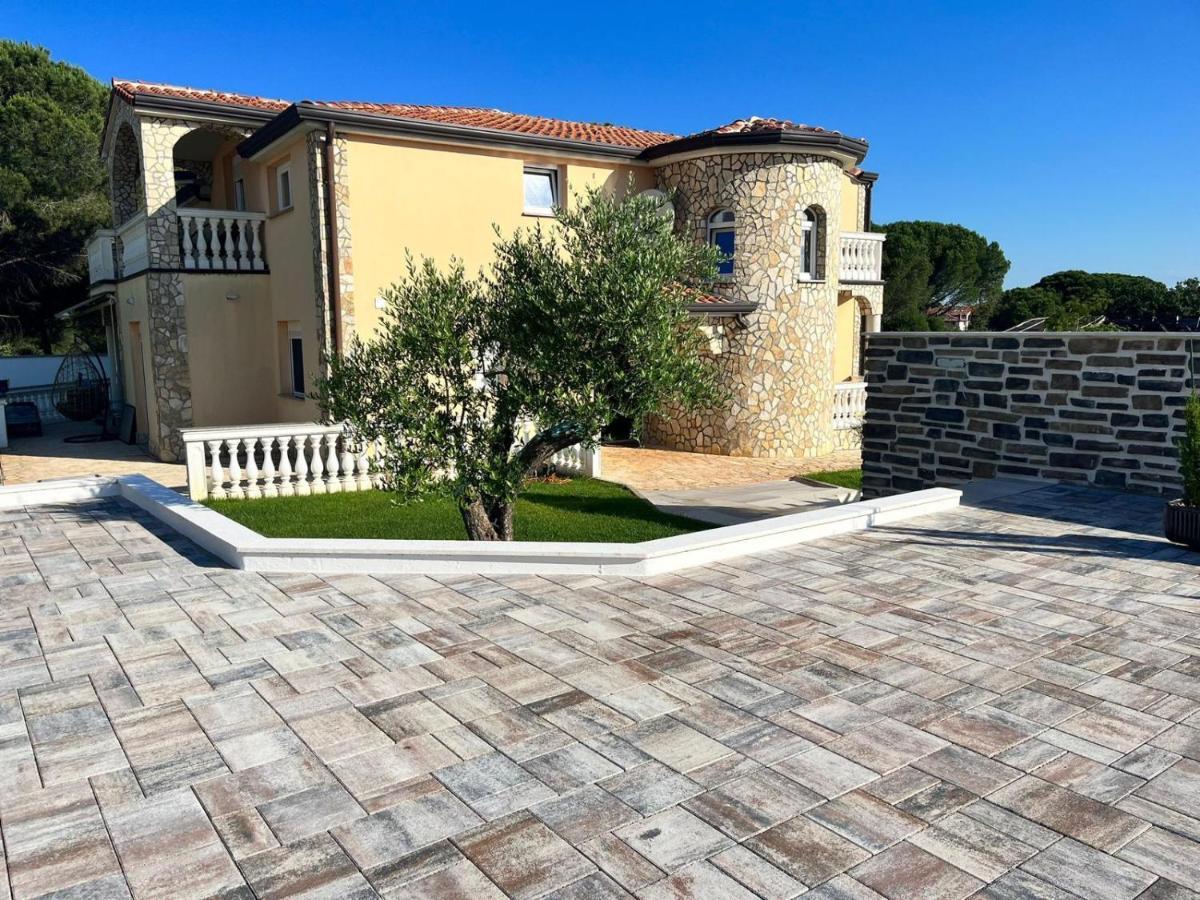 Olivea Luxury Suites Fažana エクステリア 写真